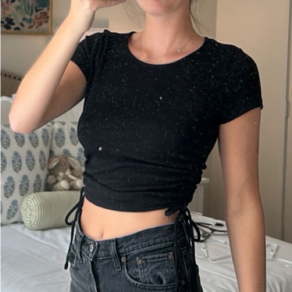 American Threads Black Ruched Crop Tee